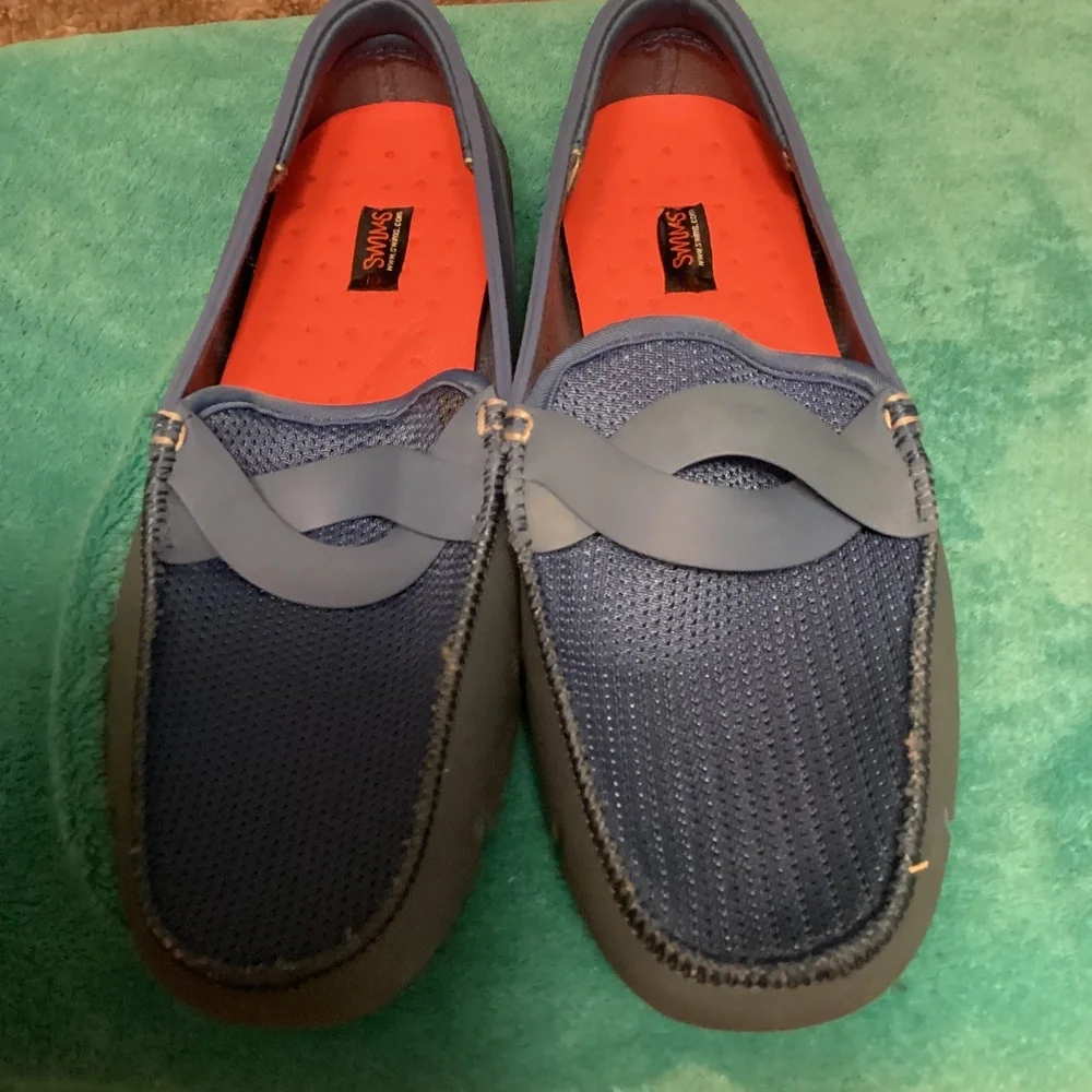 SWIMS WATER SHOES MEN’S SZ 8